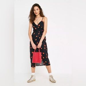 Urban Outfitters | Quebec Linen Side-Tie Midi Wrap Dress